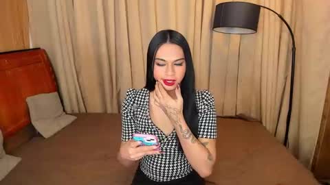 JULIA online show from February 23, 2025, 10:20 pm