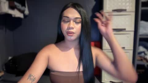 Snapshot of asianhugecockjulia1 chatting on April 14, 2026, 7:42 pm JULIA online show from April 14, 2026, 7:42 pm