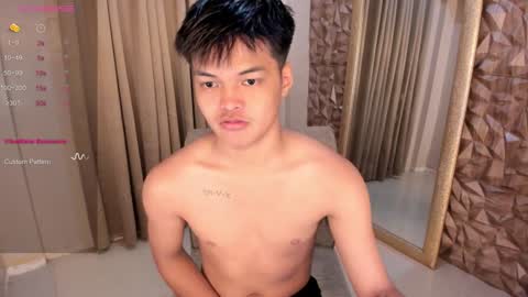 Snapshot of asianhugescott chatting on February 8, 2025, 12:28 am VICTORIA SCOTT online show from February 8, 2025, 12:28 am