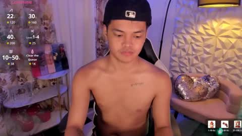 Snapshot of asianhugescott chatting on February 19, 2026, 5:31 pm VICTORIA SCOTT online show from February 19, 2026, 5:31 pm