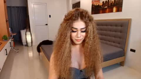 ERIKA 3 online show from December 7, 2024, 9:17 am