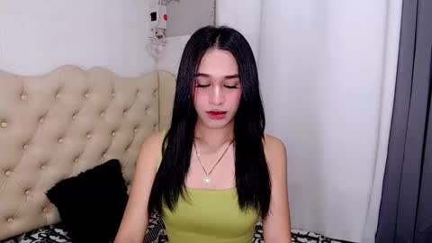 asianpetite_ivy online show from December 20, 2025, 11:06 am