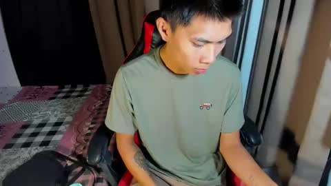 Snapshot of asianplayboyx chatting on January 19, 2025, 6:43 pm mark online show from January 19, 2025, 6:43 pm