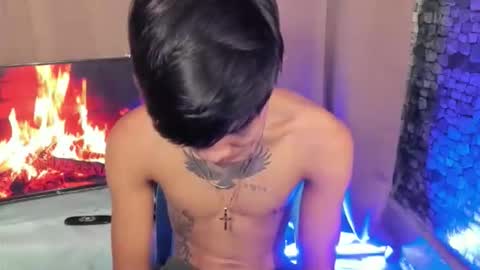 Snapshot of asianplayboyx chatting on November 7, 2025, 5:24 pm mark online show from November 7, 2025, 5:24 pm