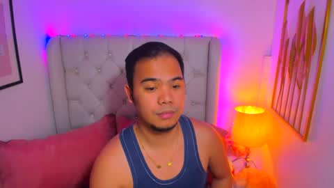 Snapshot of asianzero chatting on February 3, 2025, 6:17 pm Zero online show from February 3, 2025, 6:17 pm