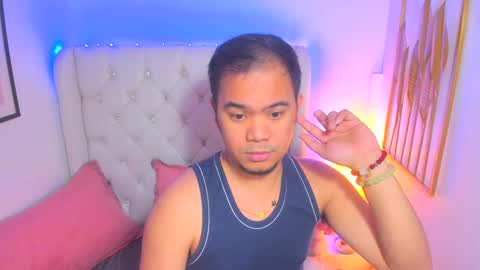 Snapshot of asianzero chatting on February 5, 2025, 6:37 pm Zero online show from February 5, 2025, 6:37 pm