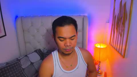 Snapshot of asianzero chatting on February 12, 2025, 7:02 pm Zero online show from February 12, 2025, 7:02 pm