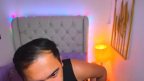 Snapshot of asianzero chatting on February 23, 2025, 8:33 pm Zero online show from February 23, 2025, 8:33 pm