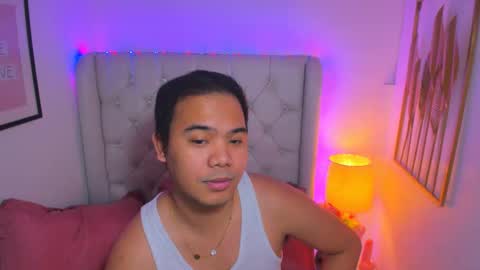 Snapshot of asianzero chatting on March 3, 2025, 6:01 pm Zero online show from March 3, 2025, 6:01 pm