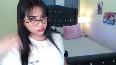 KIARA online show from January 12, 2025, 9:51 am