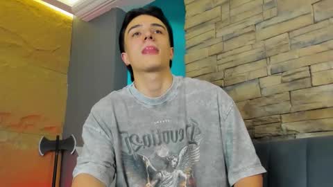 Aslan  online show from February 21, 2026, 2:56 am