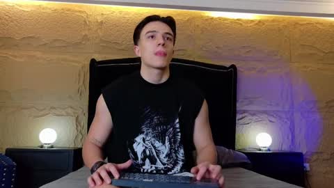 Aslan  online show from April 14, 2026, 2:50 am