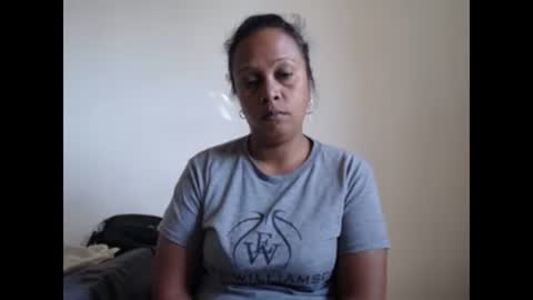 aslanne online show from May 17, 2026, 9:49 am