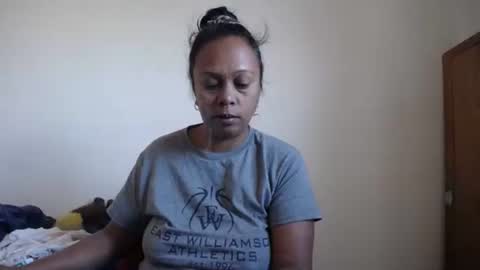 aslanne online show from May 18, 2026, 4:07 am