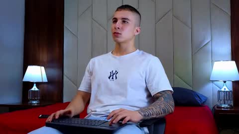 Snapshot of asmodeo_cox chatting on January 15, 2025, 9:41 pm Asmodeo - online show from January 15, 2025, 9:41 pm