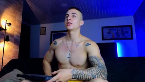 Snapshot of asmodeo_cox chatting on March 2, 2025, 3:45 am Asmodeo - online show from March 2, 2025, 3:45 am