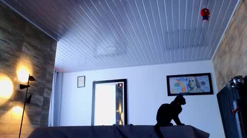 Snapshot of asmodeo_cox chatting on November 30, 2025, 6:45 pm Asmodeo - online show from November 30, 2025, 6:45 pm