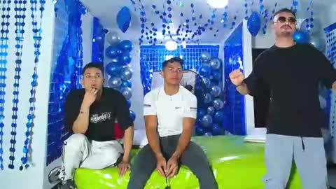 THOMAS AND DAMIAND online show from January 21, 2025, 12:15 am