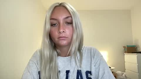 Snapshot of aspenaries chatting on March 1, 2025, 10:42 pm Aspen Aries online show from March 1, 2025, 10:42 pm