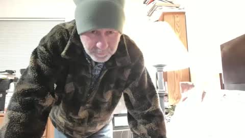 aspenleaf online show from February 26, 2025, 2:37 am