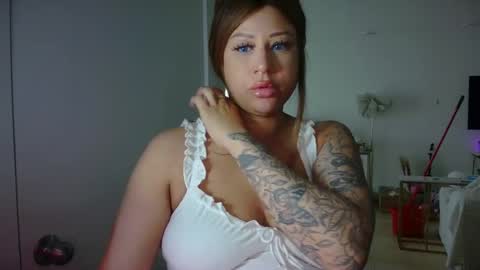 Snapshot of aspenmadden chatting on June 17, 2026, 8:21 pm iwantaspen online show from June 17, 2026, 8:21 pm