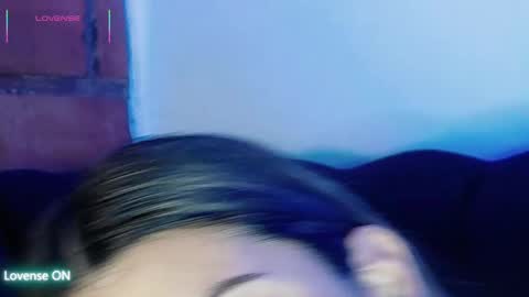   online show from October 17, 2025, 3:42 am