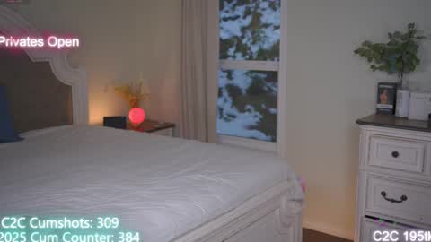 Snapshot of aspenwild chatting on December 5, 2025, 4:36 pm Aspen Wild online show from December 5, 2025, 4:36 pm