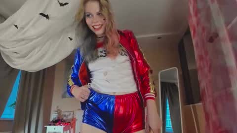 Snapshot of ass_latte chatting on November 1, 2025, 6:15 am Sasha online show from November 1, 2025, 6:15 am