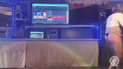 SIR WILLIAM online show from May 31, 2026, 11:06 pm