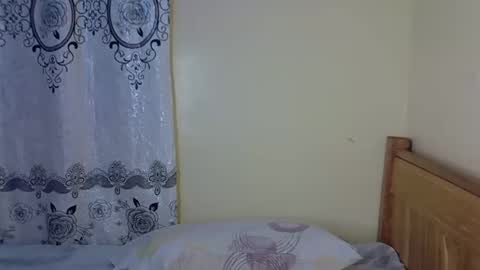 Snapshot of assaddictdoll chatting on December 18, 2025, 10:27 pm assaddictdoll online show from December 18, 2025, 10:27 pm