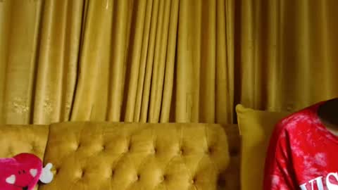 Snapshot of assey_ chatting on December 18, 2024, 6:35 pm assey online show from December 18, 2024, 6:35 pm