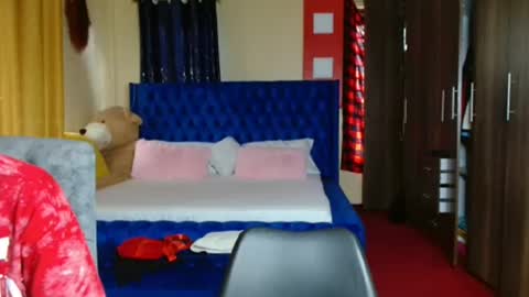 Snapshot of assey_ chatting on January 28, 2025, 10:45 am assey online show from January 28, 2025, 10:45 am