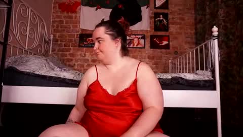 Eva online show from November 4, 2025, 2:43 am