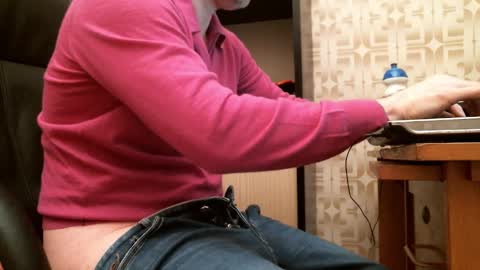 Snapshot of asterion51 chatting on November 12, 2025, 6:52 pm asterion51 online show from November 12, 2025, 6:52 pm