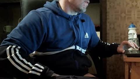 Snapshot of asterion51 chatting on December 18, 2025, 5:30 pm asterion51 online show from December 18, 2025, 5:30 pm