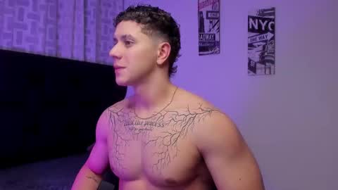 Snapshot of astonhills chatting on October 4, 2025, 10:02 am astonhills online show from October 4, 2025, 10:02 am