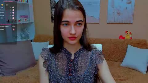 Snapshot of astorianight chatting on February 8, 2025, 12:28 pm Astoria online show from February 8, 2025, 12:28 pm