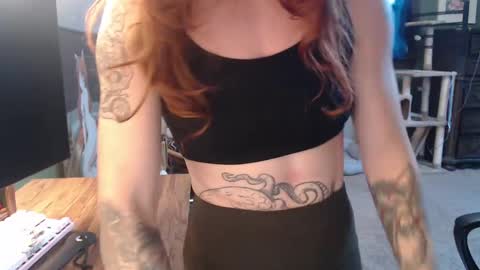 Snapshot of astraeasiren chatting on December 13, 2024, 6:16 pm AstraeaSiren online show from December 13, 2024, 6:16 pm