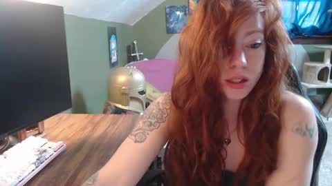 Snapshot of astraeasiren chatting on February 21, 2025, 6:37 pm AstraeaSiren online show from February 21, 2025, 6:37 pm