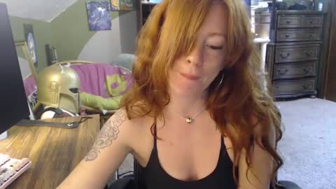 Snapshot of astraeasiren chatting on September 12, 2025, 5:46 pm AstraeaSiren online show from September 12, 2025, 5:46 pm