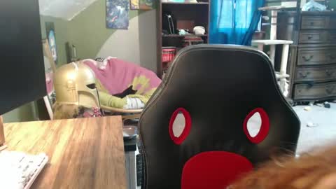 Snapshot of astraeasiren chatting on November 10, 2025, 6:18 pm AstraeaSiren online show from November 10, 2025, 6:18 pm