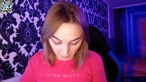 Snapshot of astralyn chatting on December 15, 2025, 7:40 pm MERYEM online show from December 15, 2025, 7:40 pm