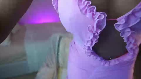 Snapshot of astrea_1 chatting on September 19, 2025, 11:38 pm Astrea online show from September 19, 2025, 11:38 pm