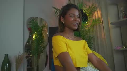 Snapshot of astrea_1 chatting on October 10, 2025, 4:33 am Astrea online show from October 10, 2025, 4:33 am