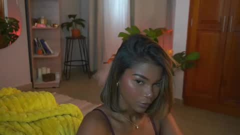 Snapshot of astrea_1 chatting on January 16, 2026, 5:17 pm Astrea online show from January 16, 2026, 5:17 pm