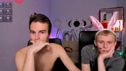 astren online show from February 18, 2026, 1:23 am