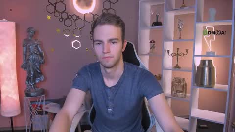 Snapshot of astren_villo chatting on June 2, 2026, 5:42 am astren online show from June 2, 2026, 5:42 am