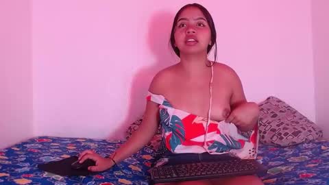 Snapshot of astridvagina18 chatting on December 30, 2024, 8:25 pm ASTRID online show from December 30, 2024, 8:25 pm