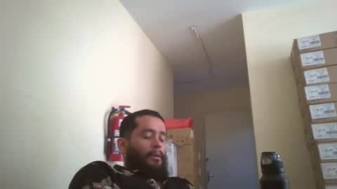 Snapshot of astro_boy_01 chatting on March 6, 2026, 9:33 pm astro_boy_01 online show from March 6, 2026, 9:33 pm