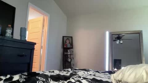 Snapshot of astro_n_tatiana chatting on November 6, 2025, 9:26 pm astro_n_tatiana online show from November 6, 2025, 9:26 pm